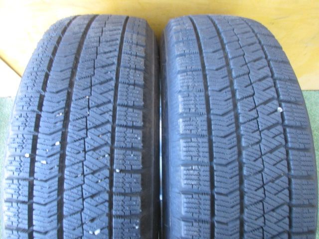 スタッドレスタイヤ４本SET マツダ2