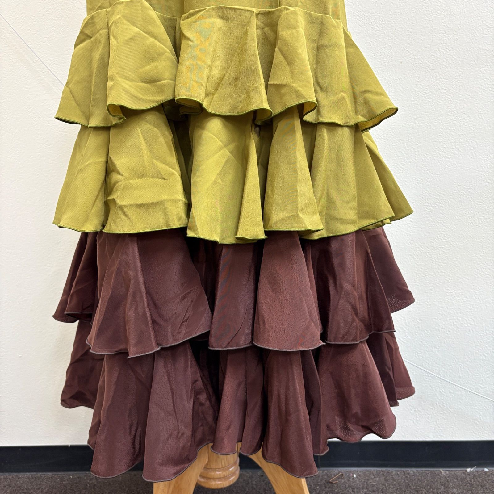 【美品 フラメンコ衣装】スカート ファルダ HERMOSA IBERIA 茶 20.jpg