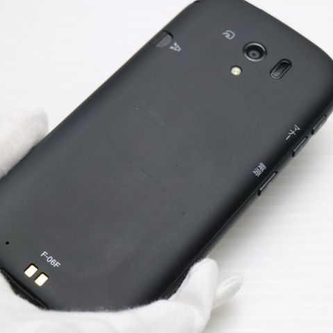 超美品 F-06F らくらくスマートフォン3 ブラック 即日発送 スマホ
