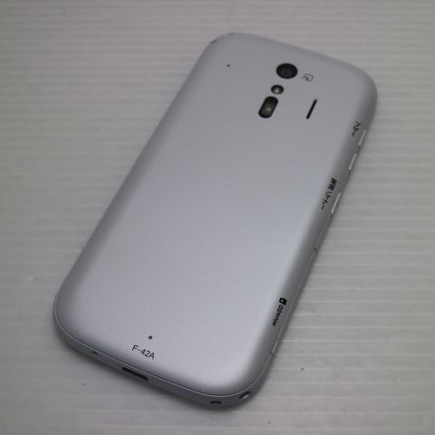 F-42 A らくらくスマートフォン ホワイト スマホ 白ロム 富士通 07000