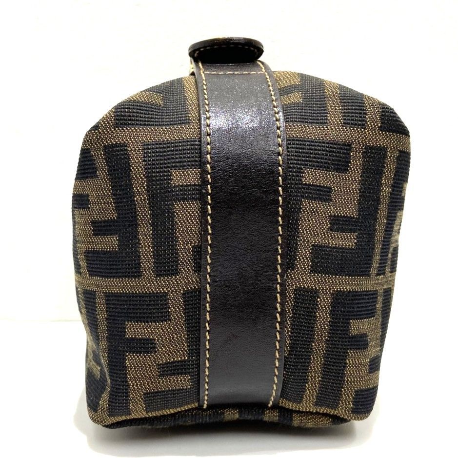 ☆FENDI フェンディ バニティポーチ アクセサリーポーチ ミニポーチ