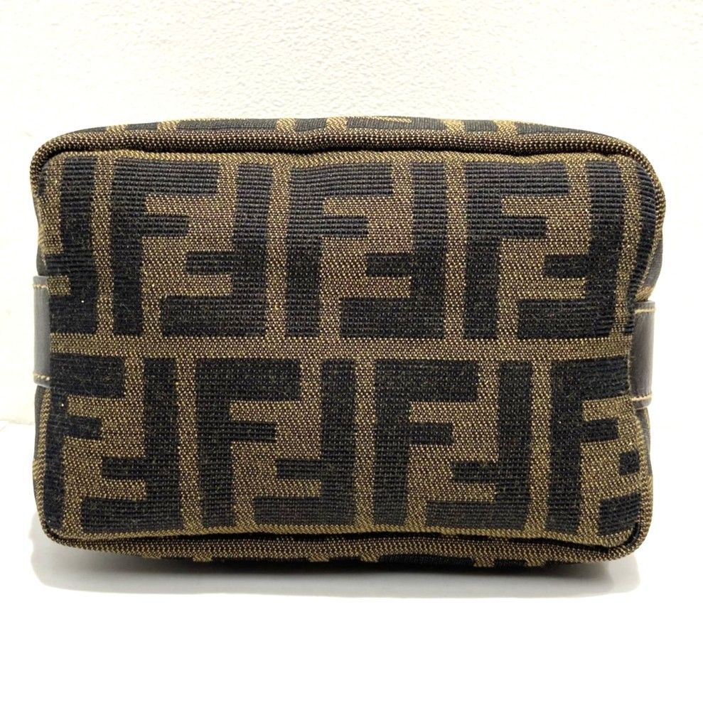 ☆FENDI フェンディ バニティポーチ アクセサリーポーチ ミニポーチ