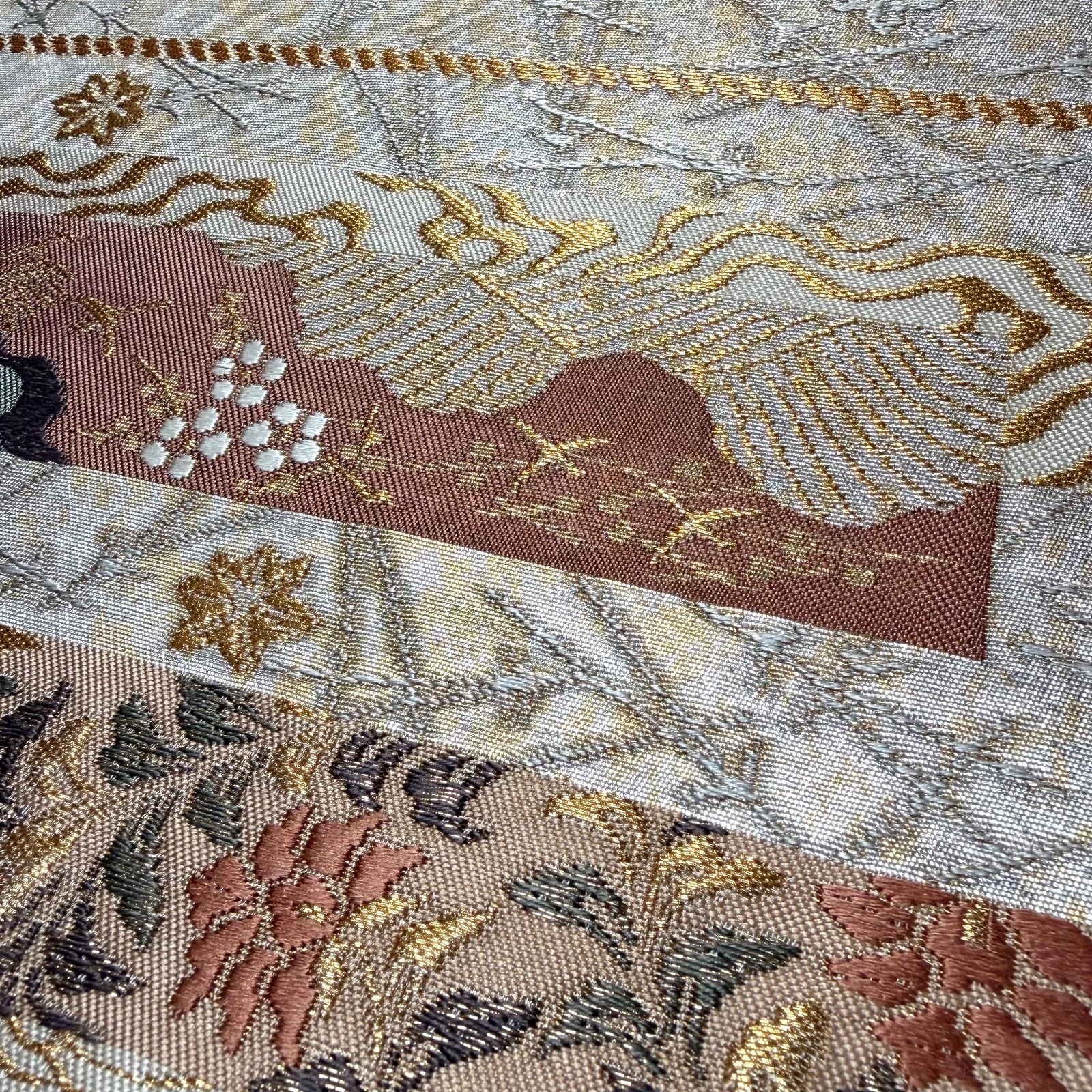 A 237 袋帯 シルバー ゴールド 松葉