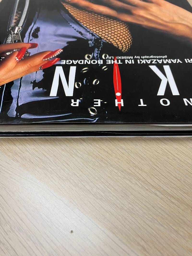 ANOTHER SKIN 山咲千里　写真集 山咲千里写真集:SENRI・アナザー・スキン - メルカリ