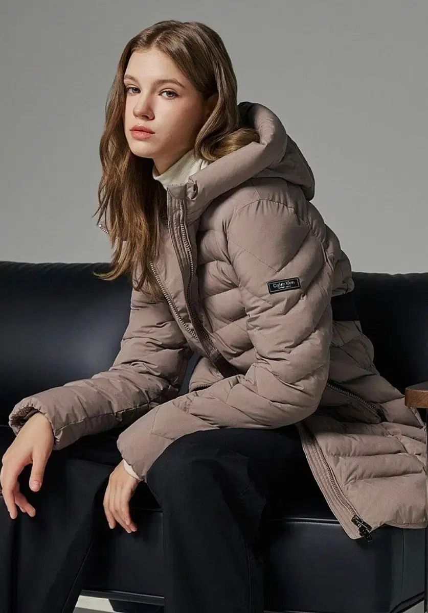 Calvin Klein カルバン クライン シグネチャー ハーフ ダウン レディース|