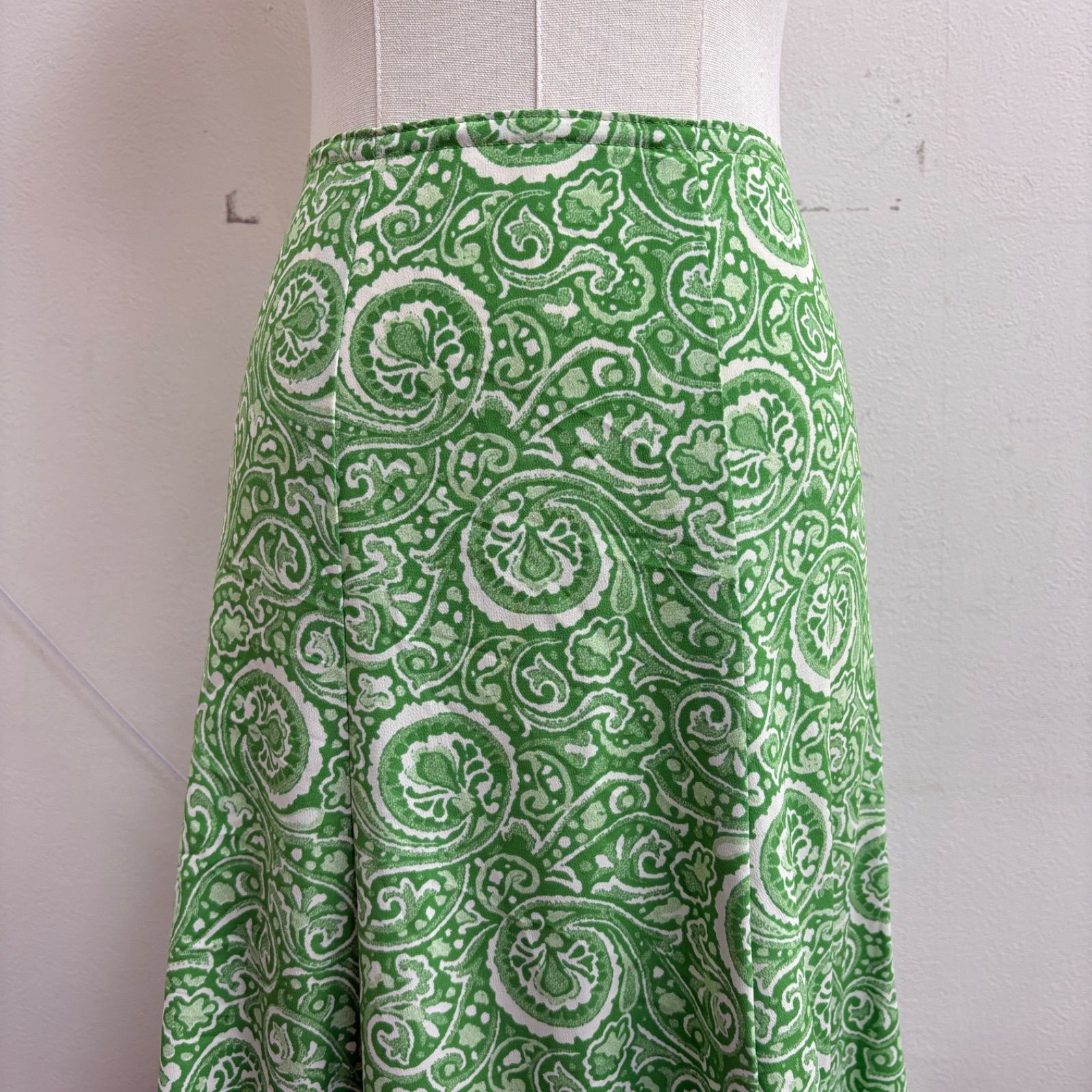 フラメンコ スカート 緑とオレンジのフリル フラメンコ スカート 緑とオレンジのフリル フラメンコ スカート 緑と