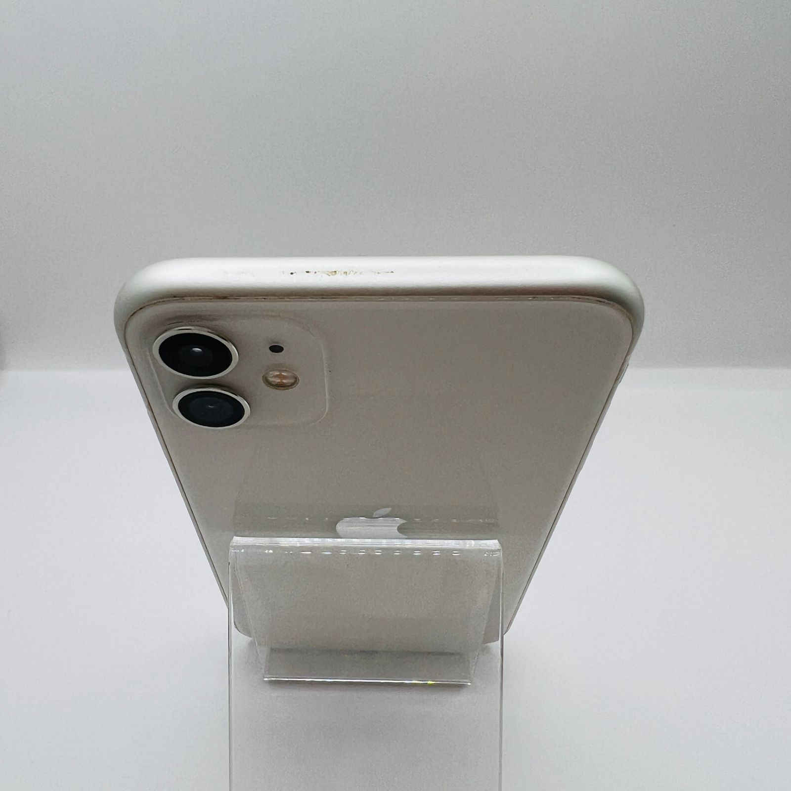 au iPhone11 128GB ホワイト MWM22J/A SIMロック解除済み 利用制限〇