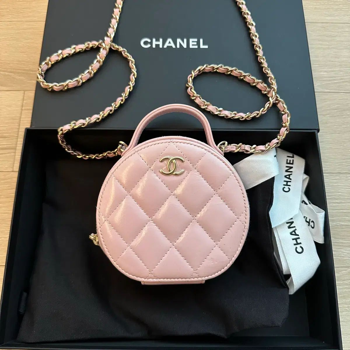 シャネル トップハンドル 동그리バッグ ベニティ ピンク