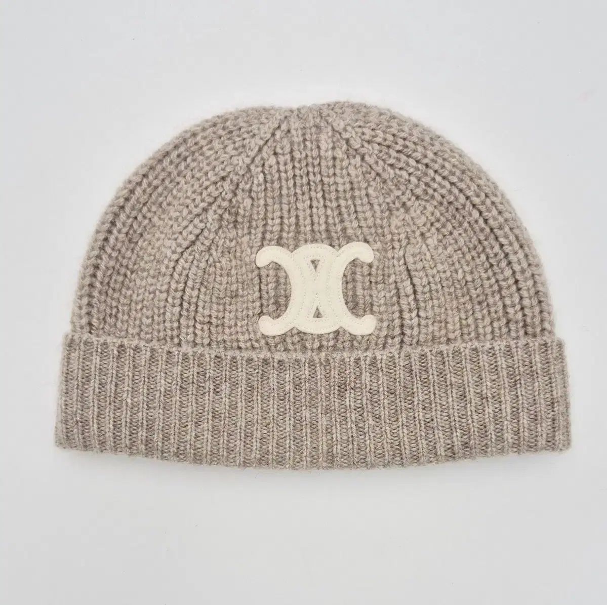 ブランド セリーヌ トリオンフ ロゴ カシミア ビーニー