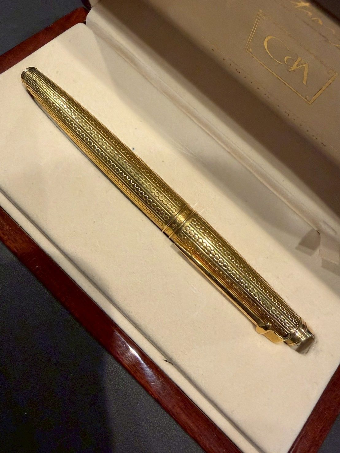 Caran d Ache 万年筆 刻印あり