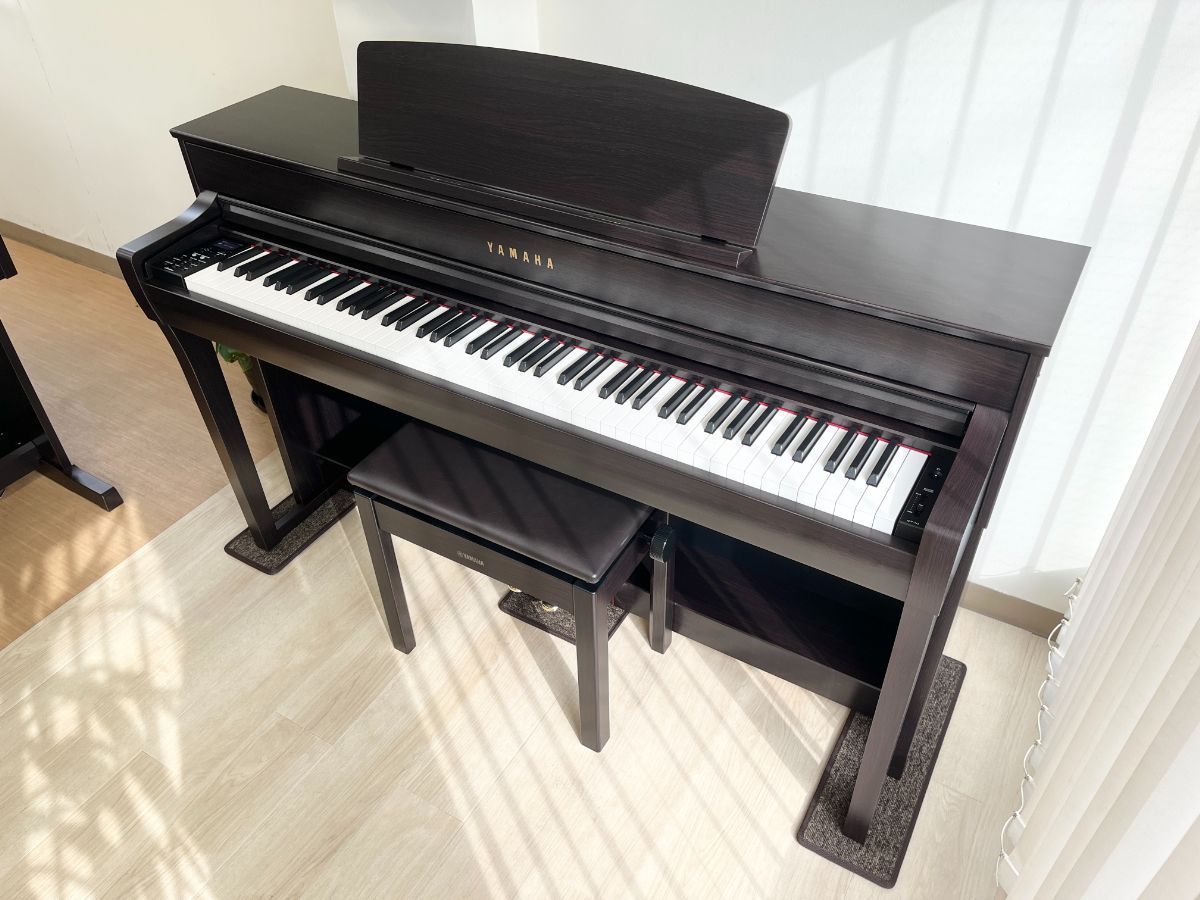 メンテナンス＆クリーニング済み ヤマハ CLP-745 R ニューダークローズウッド調 2020年製 電子ピアノ 88鍵盤 木製鍵盤 YAMAHA Clavinova クラビノーバ 千葉 東京 神奈川 埼玉 愛知 電 の配送設置込