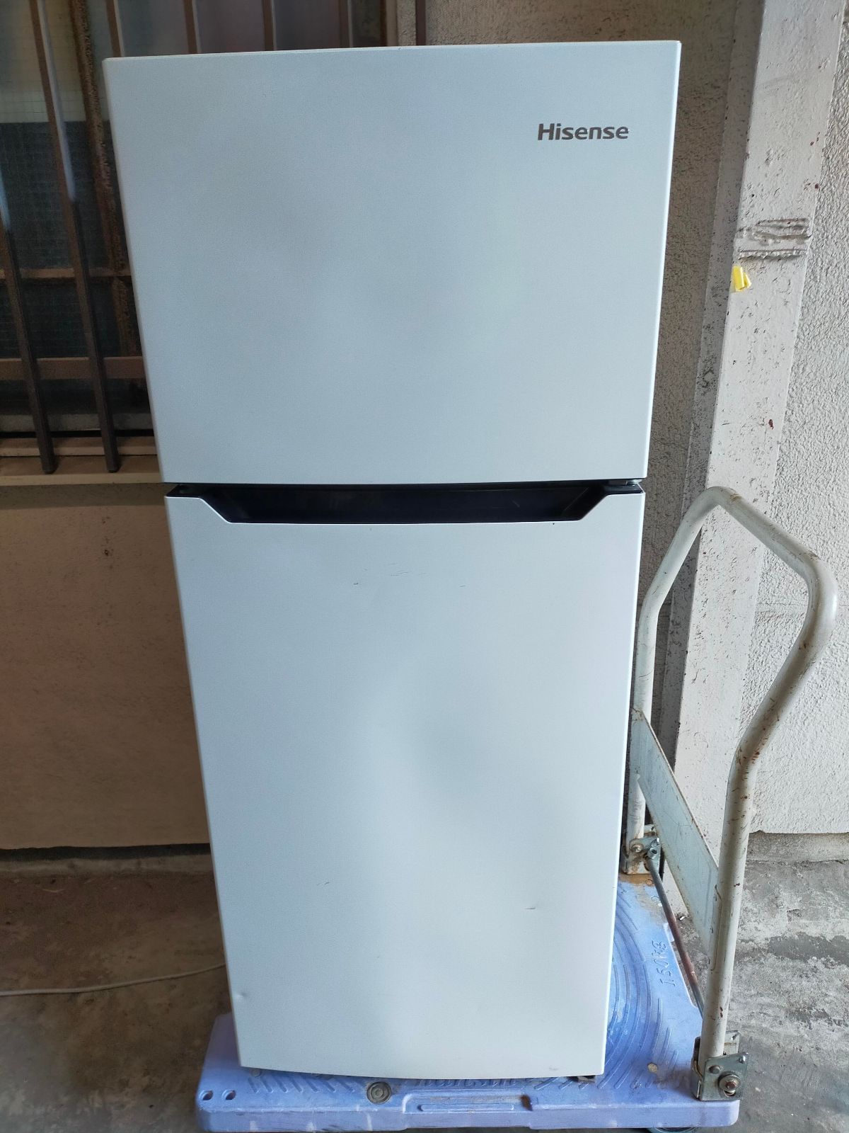 Hisense ハイセンス 2ドア冷蔵庫 HR-B 1201 120 L 2019年製 手渡し