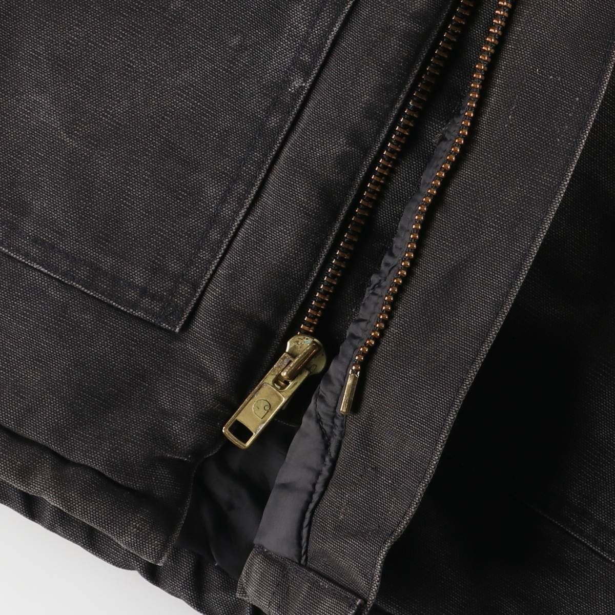 Carhartt 中綿入り