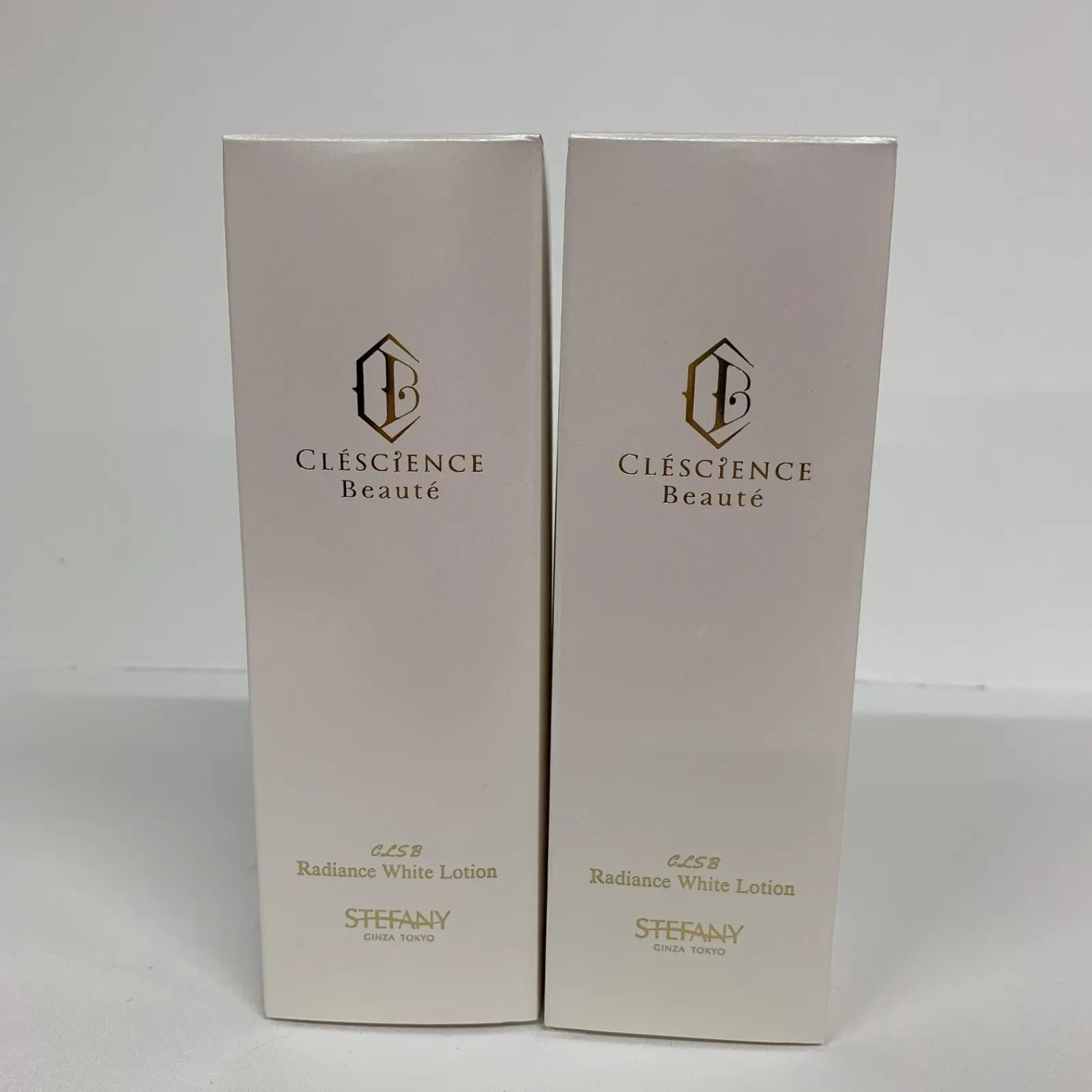 銀座ステファニー化粧品ライトエマルジョン2本&レディアンスホワイトローション２本 銀座ステファニー化粧品ライトエマルジョン2本&レディアンスホワイト
