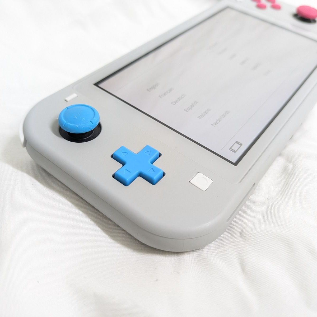 美品！動作OK! Nintendo Switch Lite 本体 ザシアン ザマゼンタ