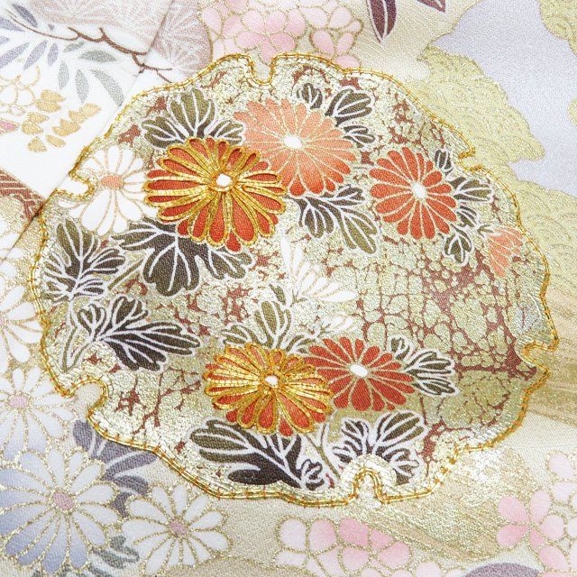 訪問着 着物 未使用 正絹 袷 フォーマル 金駒刺繍 花の図 霞 雪輪 地