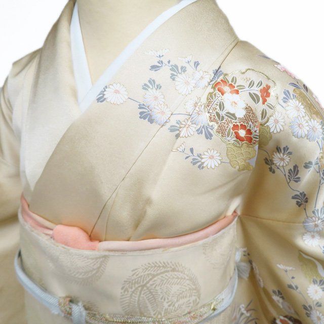 訪問着 着物 未使用 正絹 袷 フォーマル 金駒刺繍 花の図 霞 雪輪 地