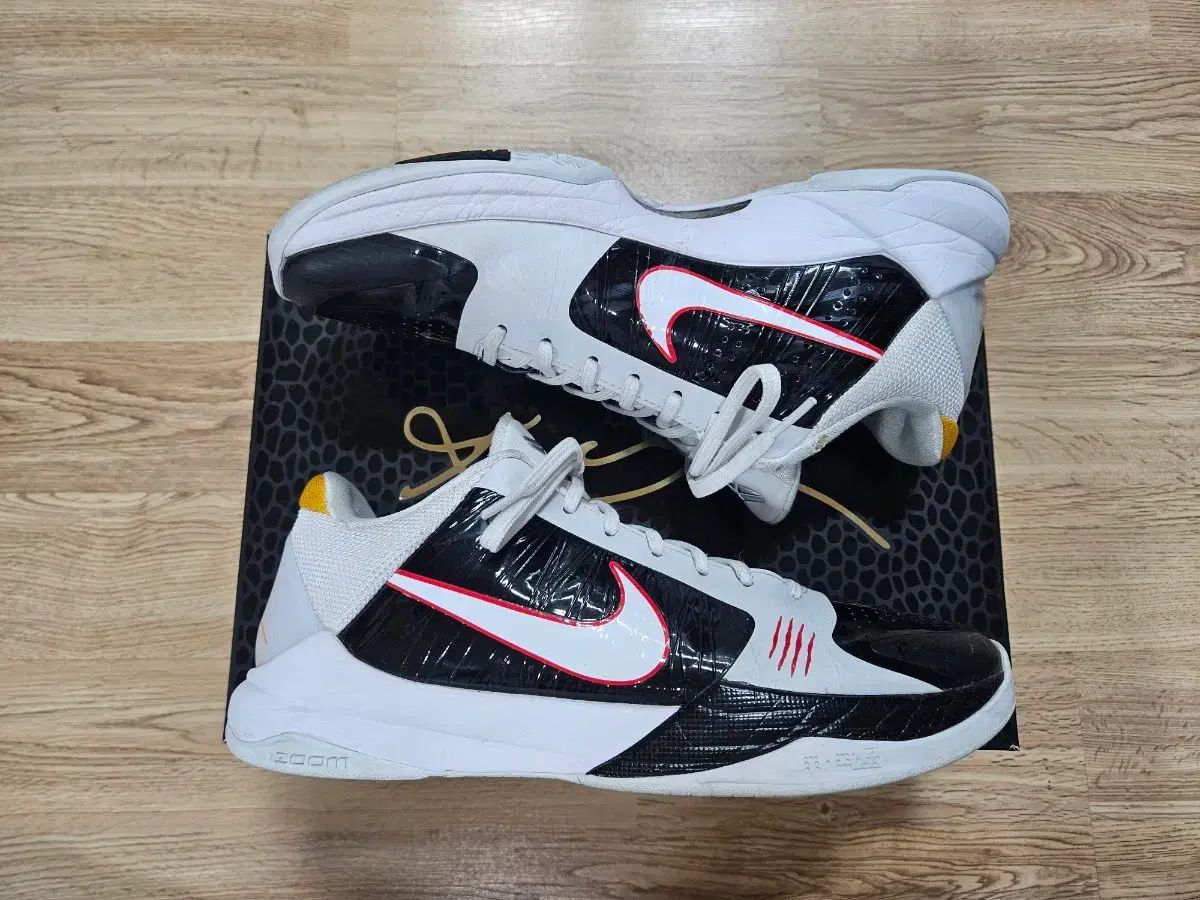 270 NIKE コービー 5 プロトロ アルタネイト ブルース リー