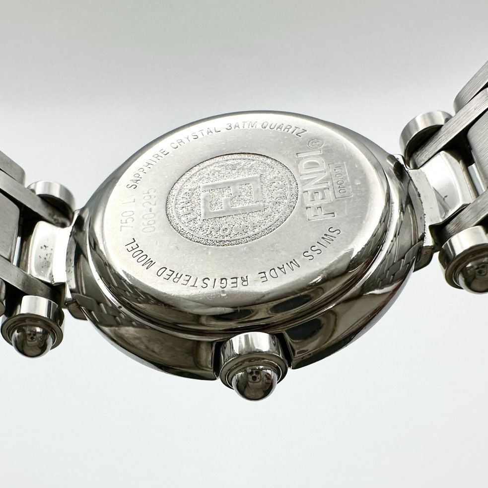 FENDI フェンディ orologiオロロジ ズッカ柄 腕時計 シルバー 返品OK】新品電池交換済み FENDI フェンディ オロロジ クォーツ S/S