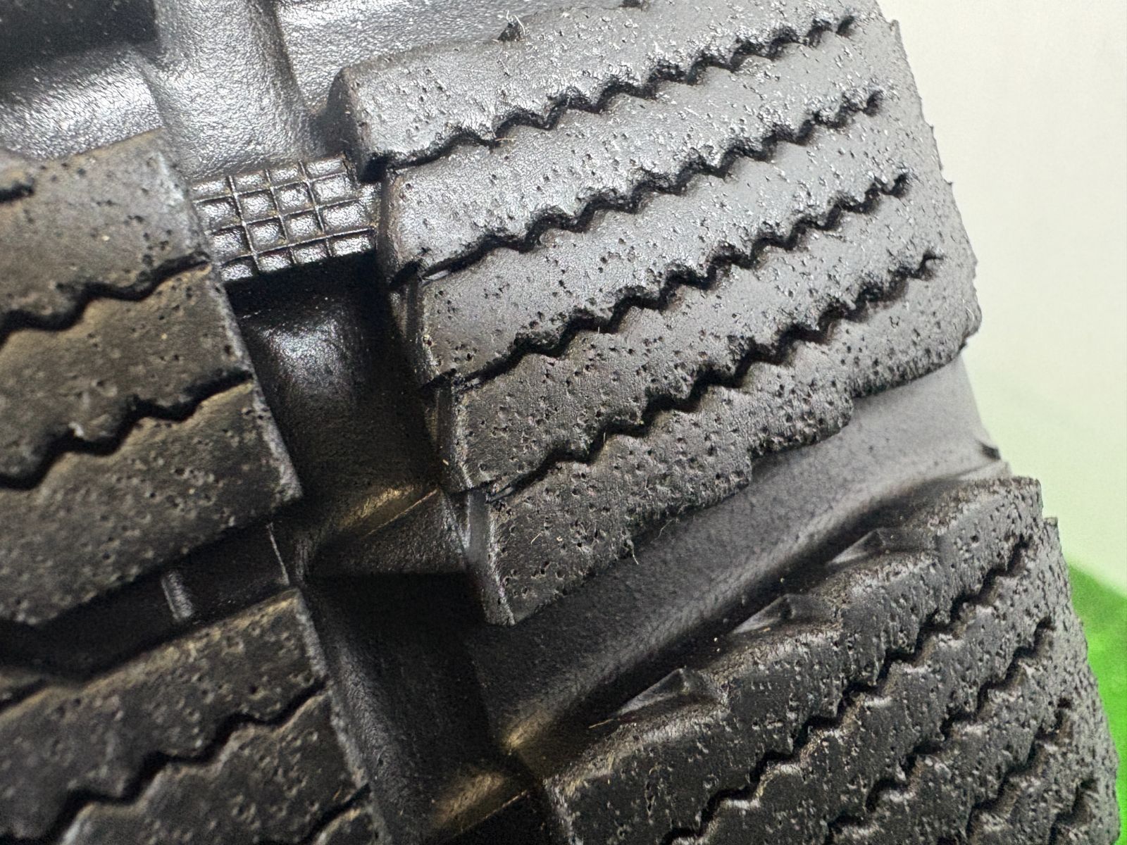 送料無料☆195/65R15 トーヨー GIZ2 2023年製 4本 冬 タイヤ 
