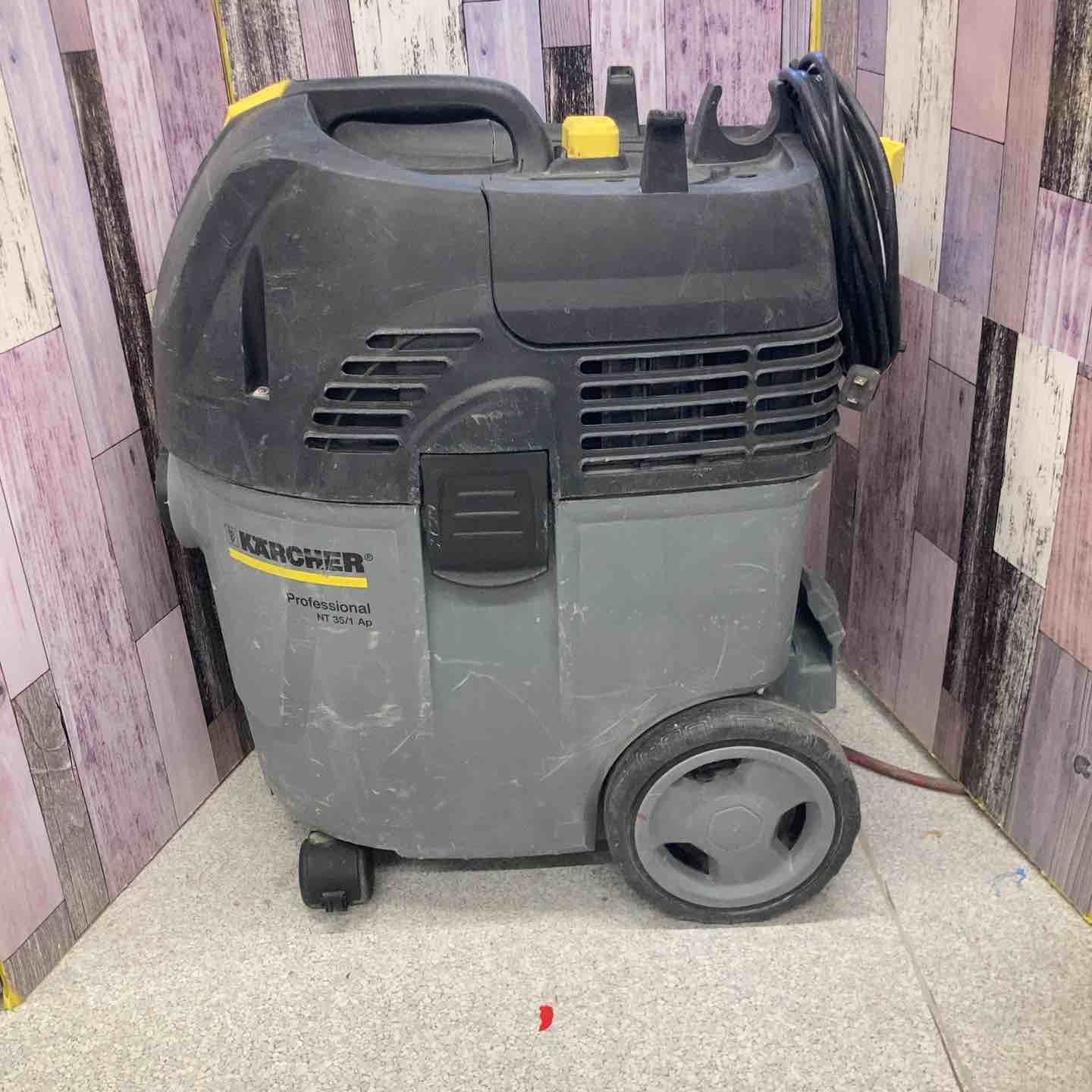 ◇ケルヒャー 乾湿両用クリーナー NT35/1 Ap【八潮店】 - メルカリ