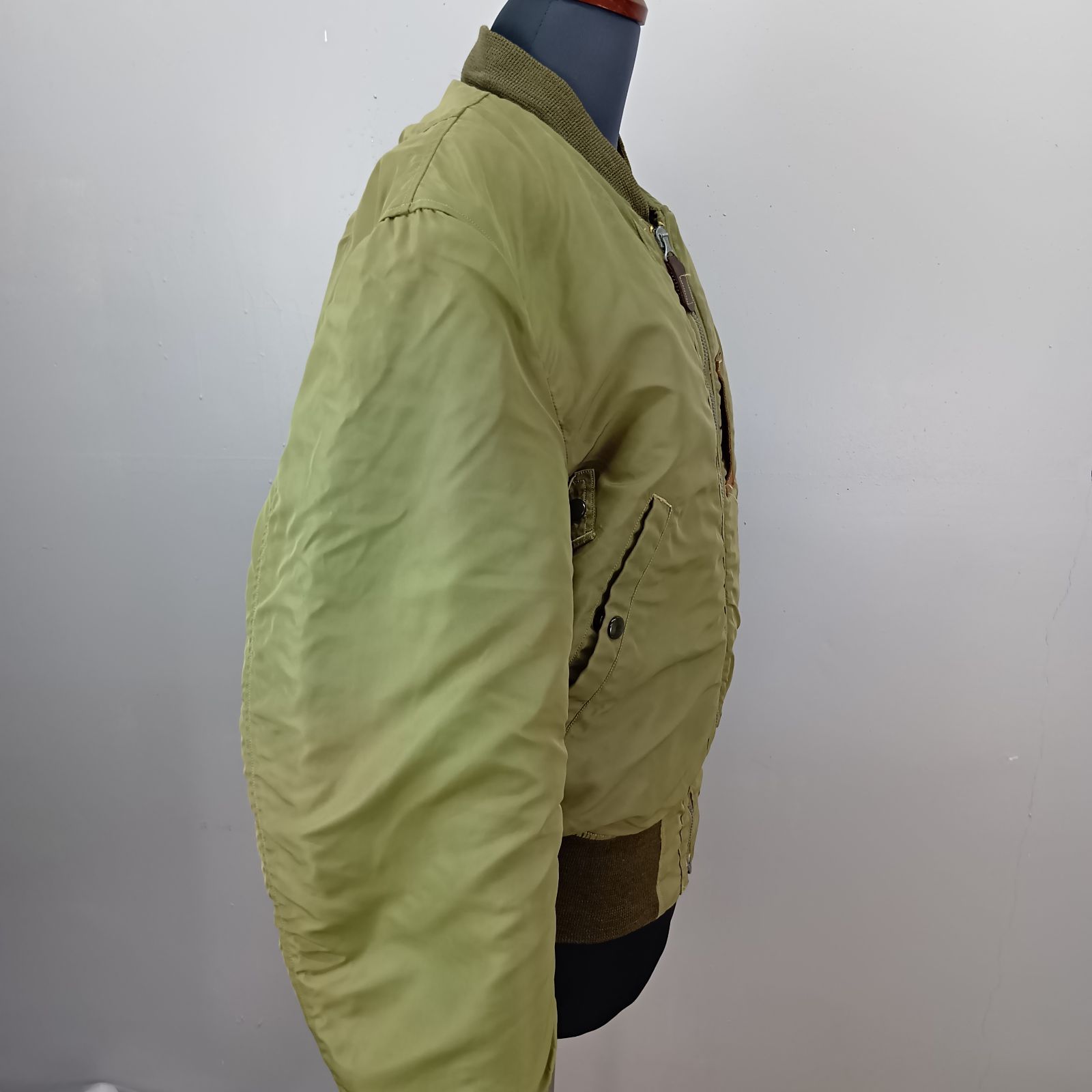 希少 ! バズリクソンズB-15Cフライトジャケット オリーブグリーンサイズ36 希少 ! バズリクソンズB-15Cフライトジャケット オリーブグリーン