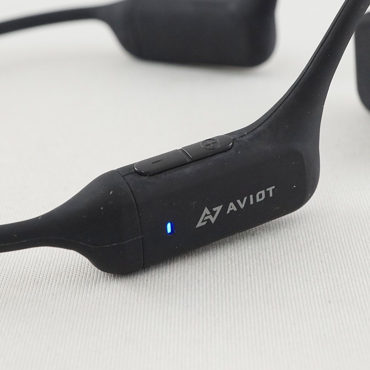 AVIOT WB-K1 骨伝導イヤホン USED美品 ワイヤレスイヤホン マイク IP67 