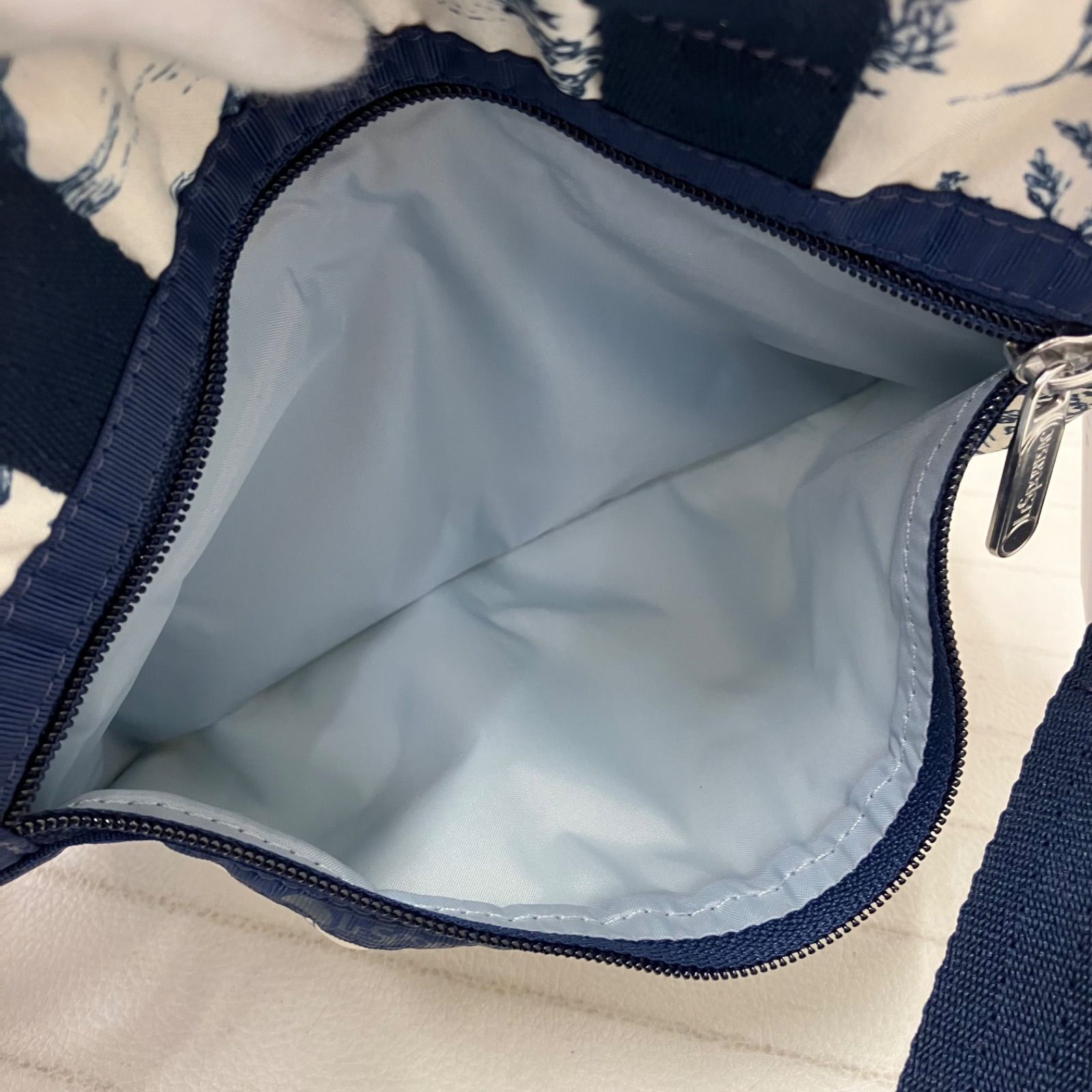 8161 良品 LeSportsac レスポートサック 日本限定 EVERYDAY SM SATCHEL 