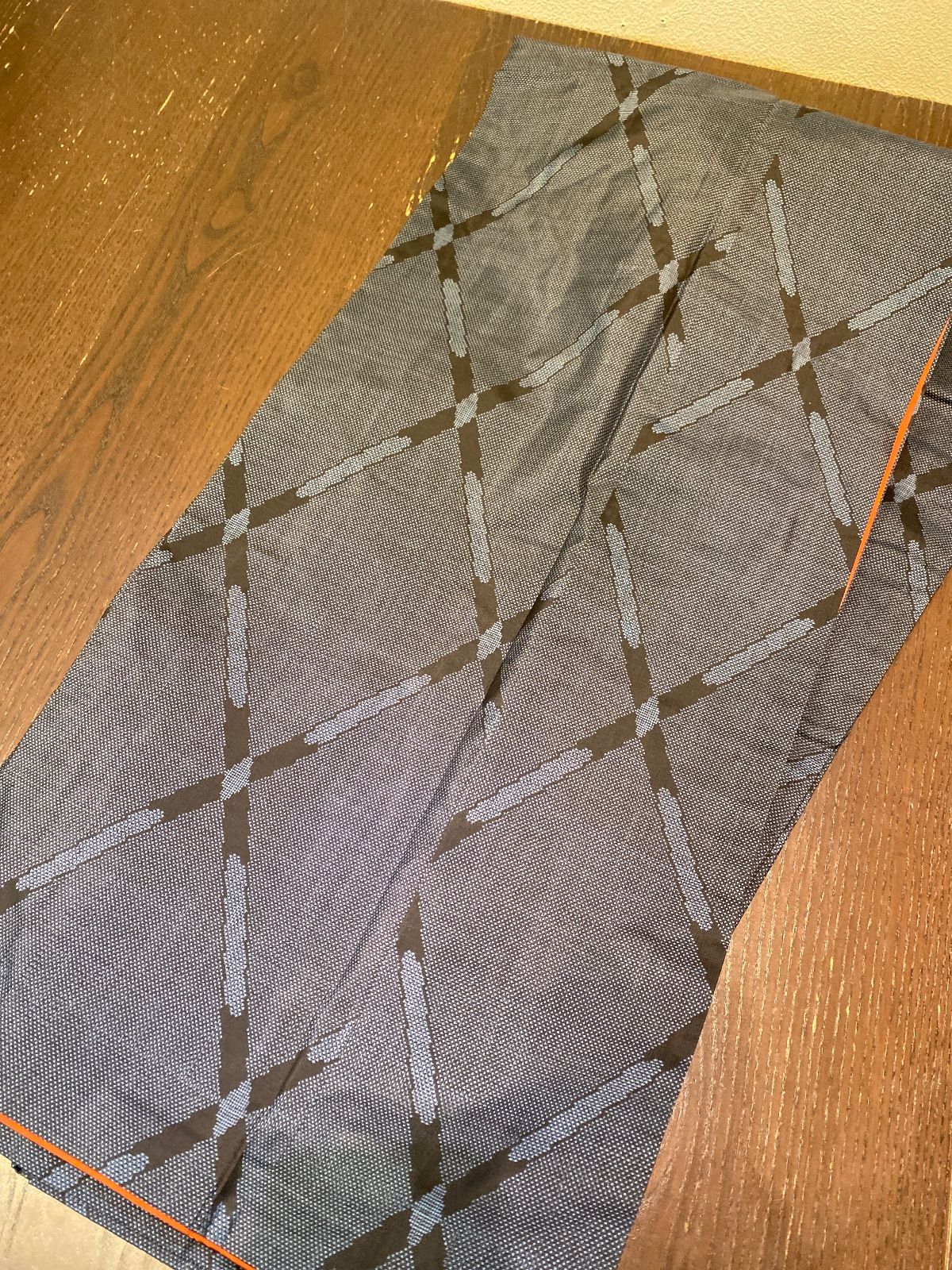 まとめ売り】正絹大島紬7枚 リメイク素材 ハンドメイド向け - メルカリ