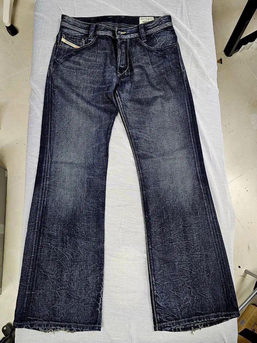 お得，高品質 W32 L32 ディーゼル デニム KOFFHA (ブーツカット)