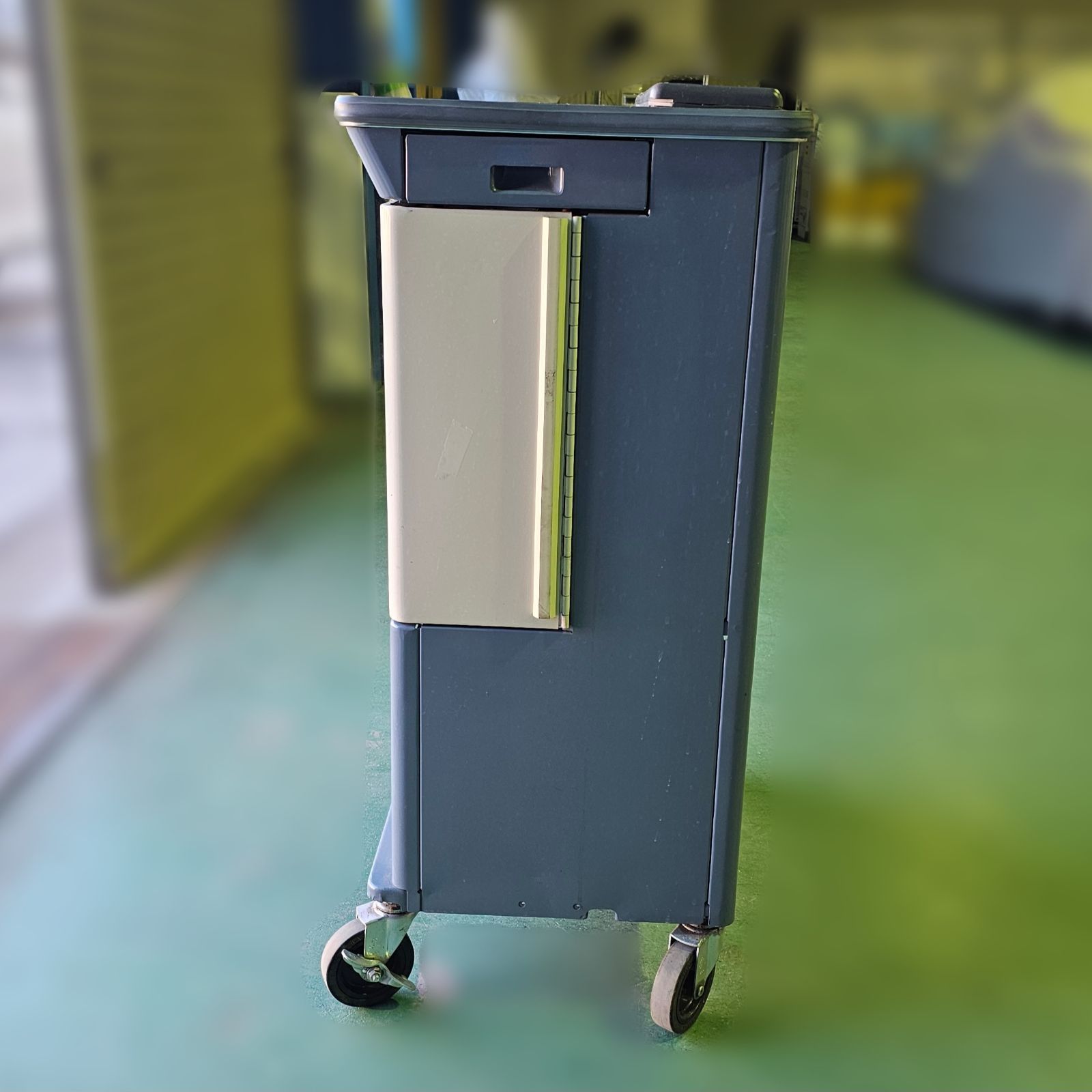 さいたま市引き取り限定】【希少品】トヨタ 純正ツールキャビネット