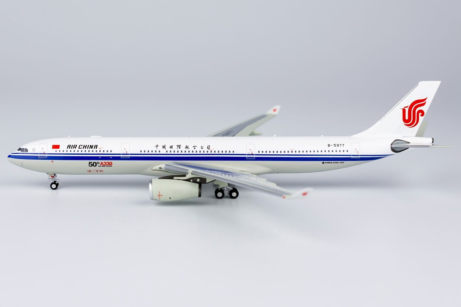 NGmodel 中国国際航空 A 330-300 B-5977 1|400 62047