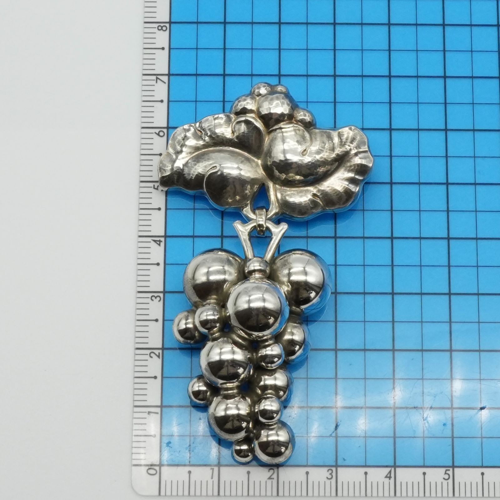 ジョージジェンセン 217B グレープ ブローチ シルバー/25-2705 - メルカリ