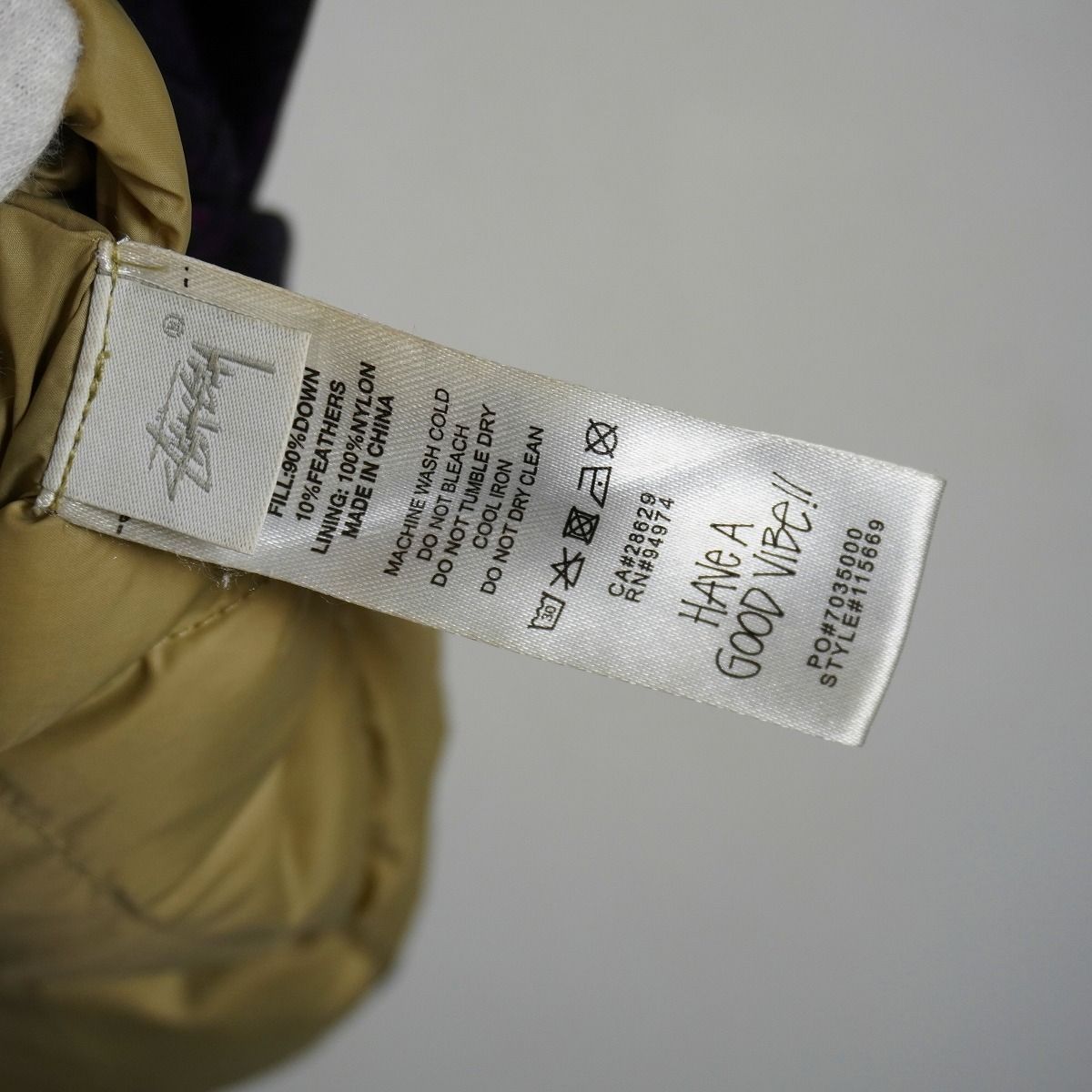 正規 STUSSY ステューシー PYTHON REVERSIBLE VEST WORK GEAR ダウン