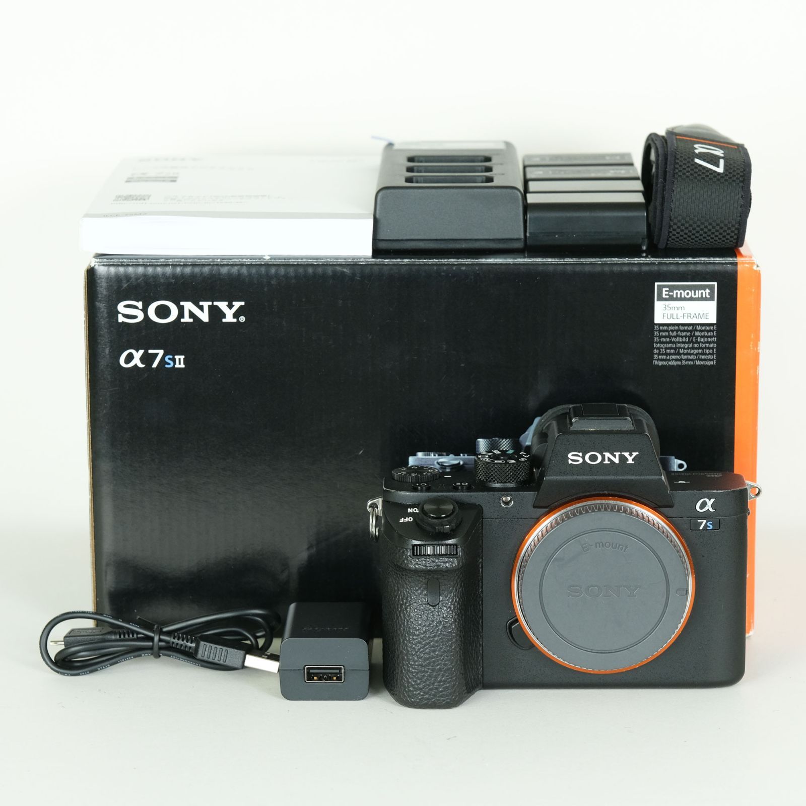 並品 | シャッター数18,835回｜バッテリー4個付] SONY α7S II（ILCE