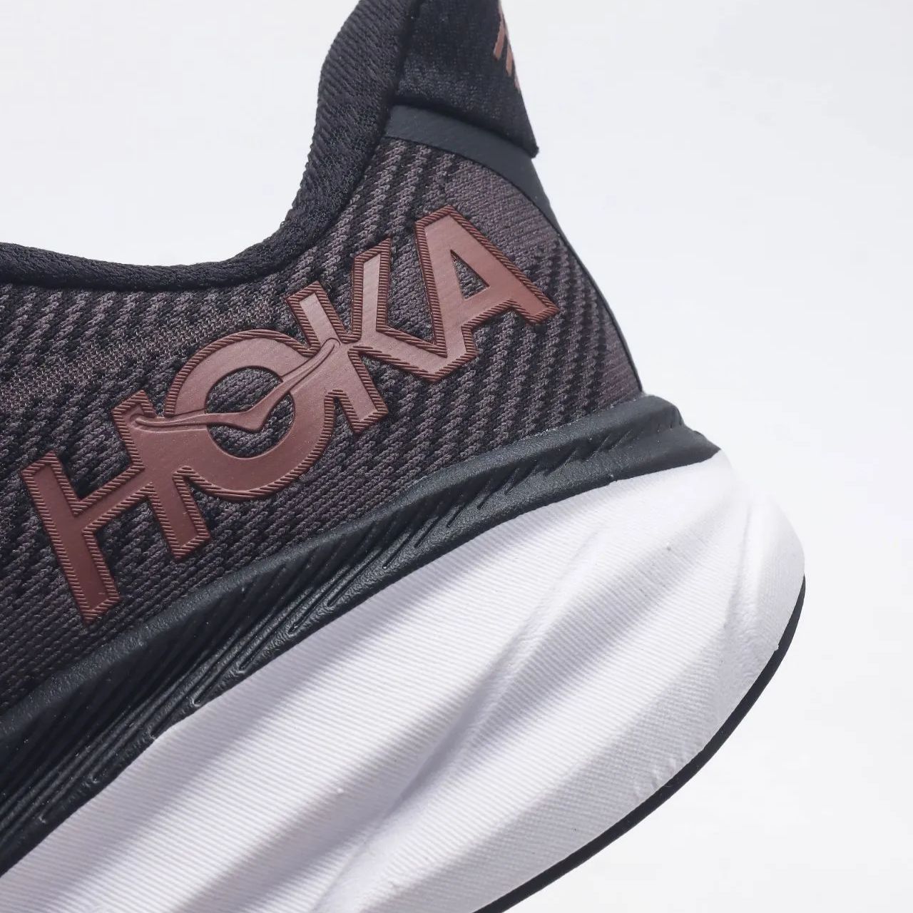  ホカオネオネ CLIFTON 9 クリフトン ランニングシューズ ランニング ロード マラソン ランシュー 厚底 男女兼用 ブラック×レッド JP 24 スニーカー 靴