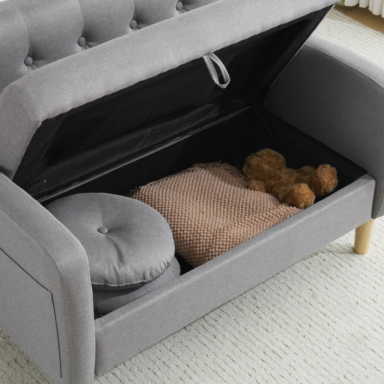 クッション2個付き