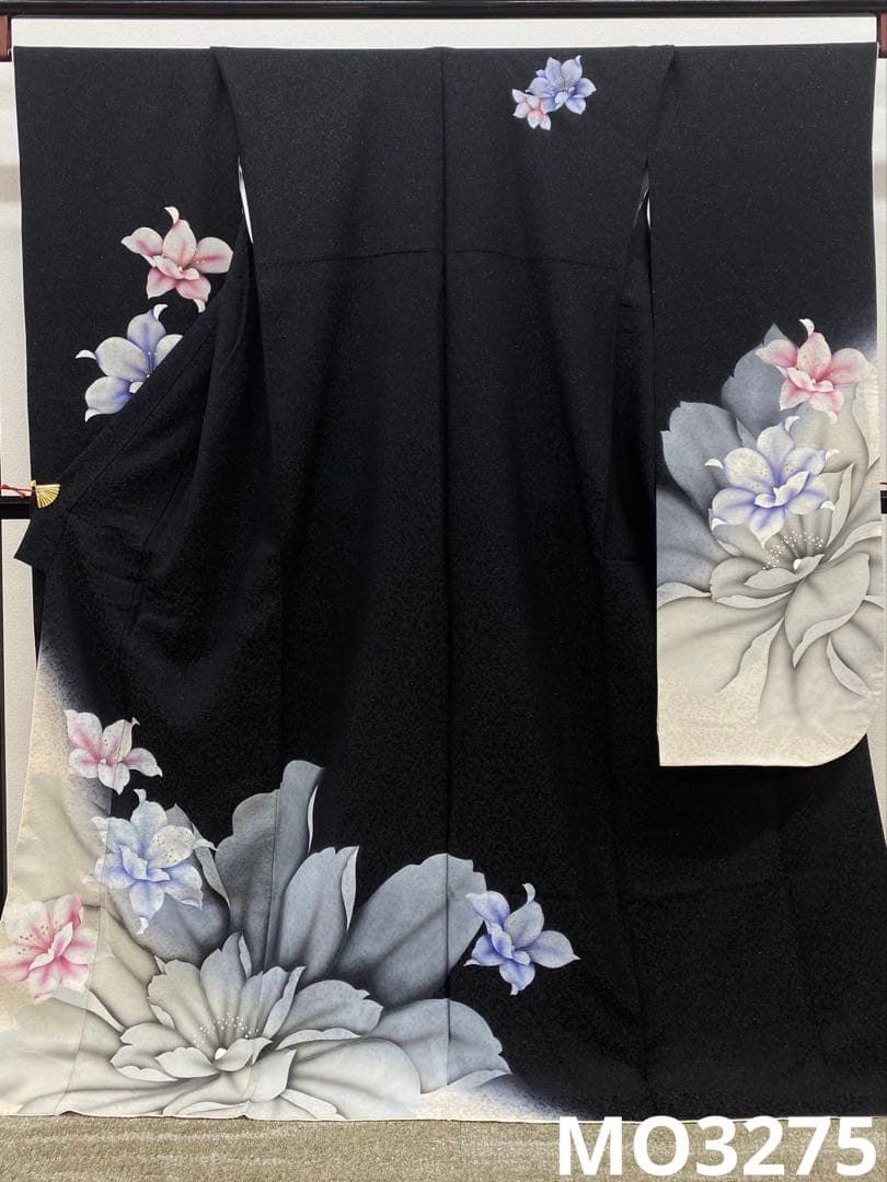 振袖 金彩 銀通し 紋意匠 百合 身丈169 cm 撥水加工済 MO 3275