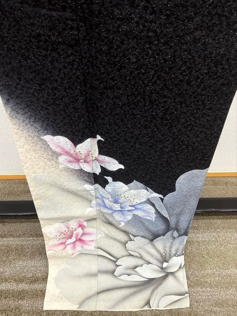 振袖 金彩 銀通し 紋意匠 百合 身丈169cm 撥水加工済 MO3275 - メルカリ