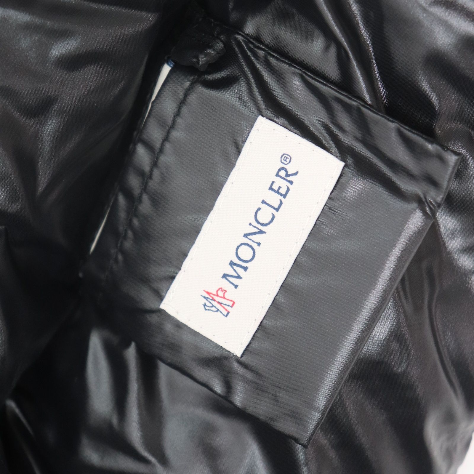 ITA7IH6AY8SM 極美品 国内正規品 MONCLER モンクレール SCIARPA