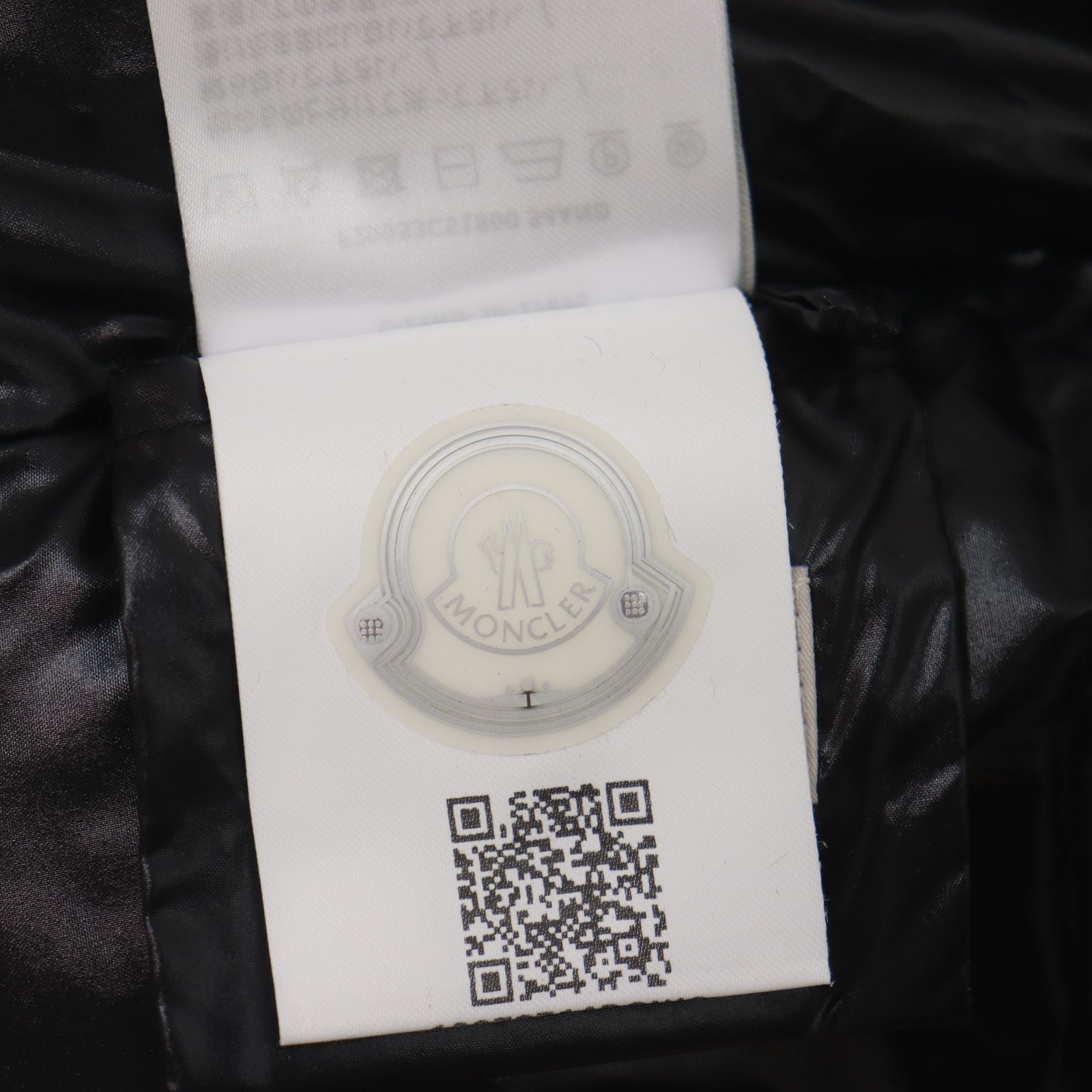 ITA7IH6AY8SM 極美品 国内正規品 MONCLER モンクレール SCIARPA