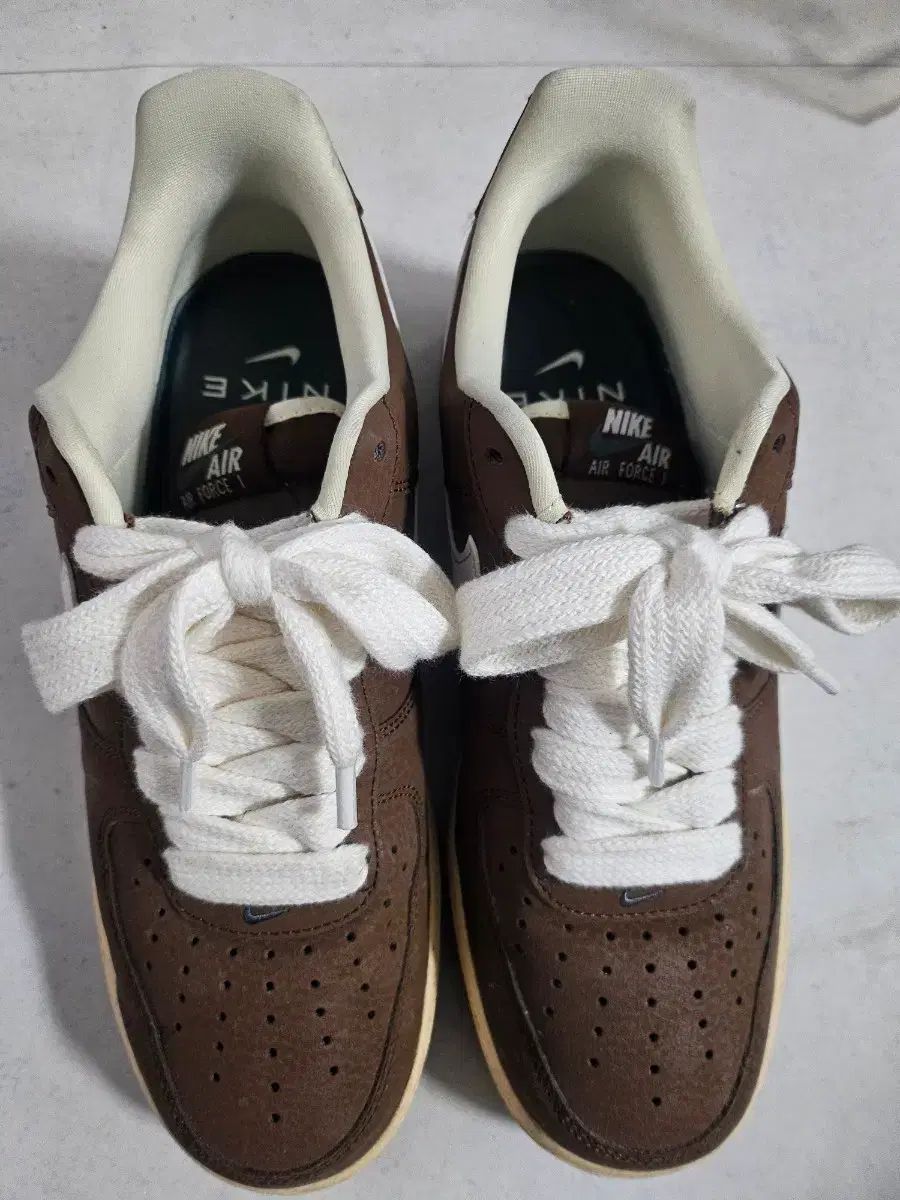 ナイキ エアフォース1 ロー ブラウン メンズ スニーカー