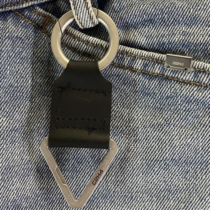 サイズXL シーツーエイチフォー