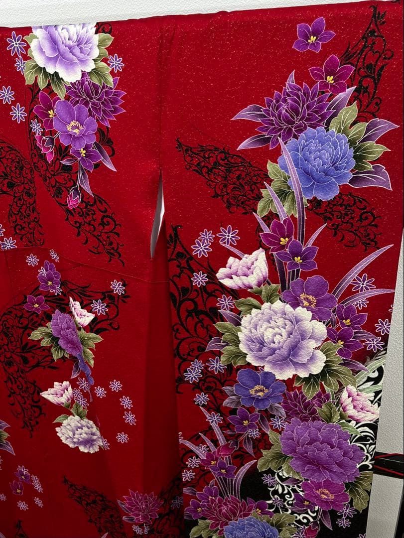 振袖 刺繍 金通し 牡丹 蝶 身丈170 cm 撥水加工済 MO 3277