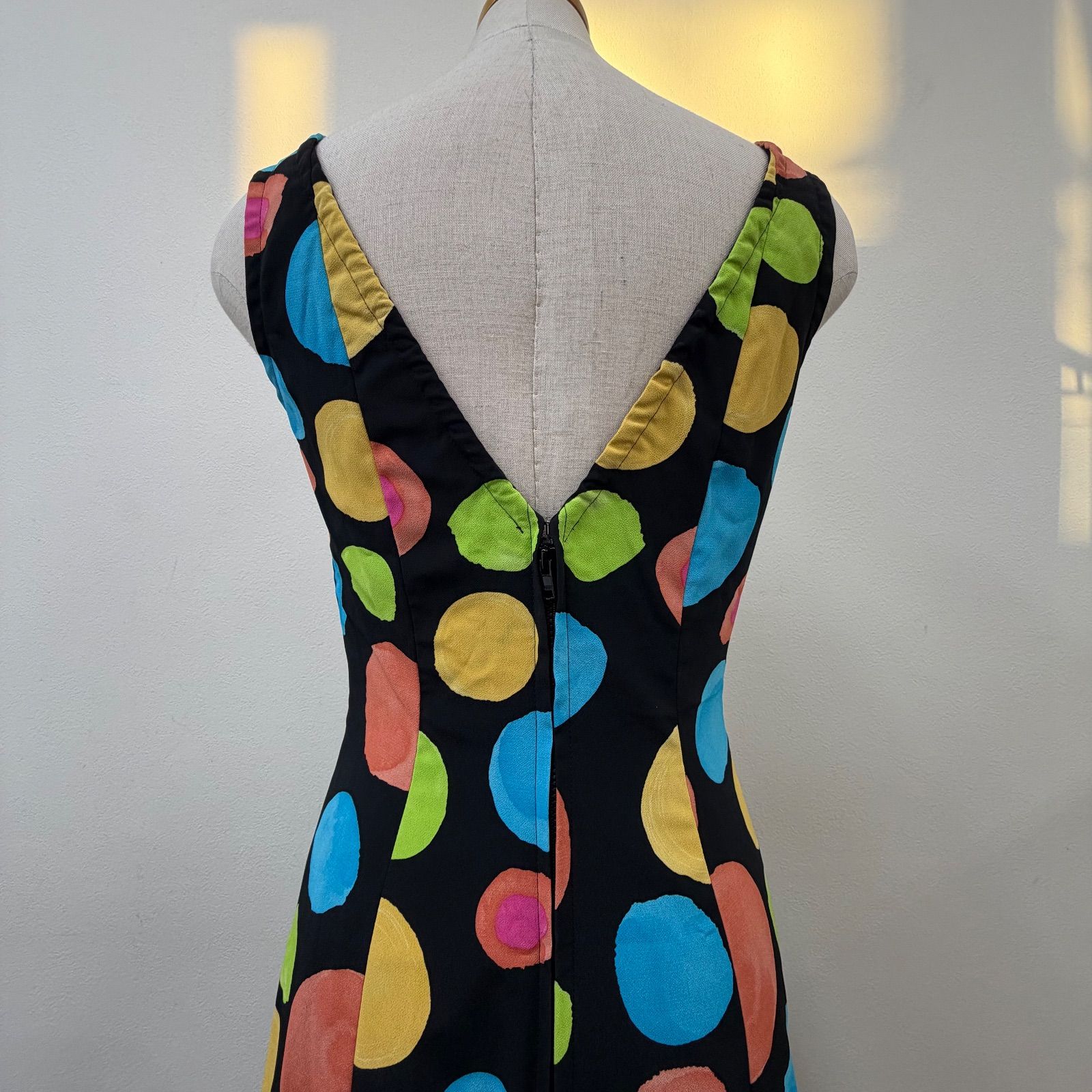 アトリエ貴美恵】 フラメンコ衣装 ドレス フリル 黒 カラフル ドット