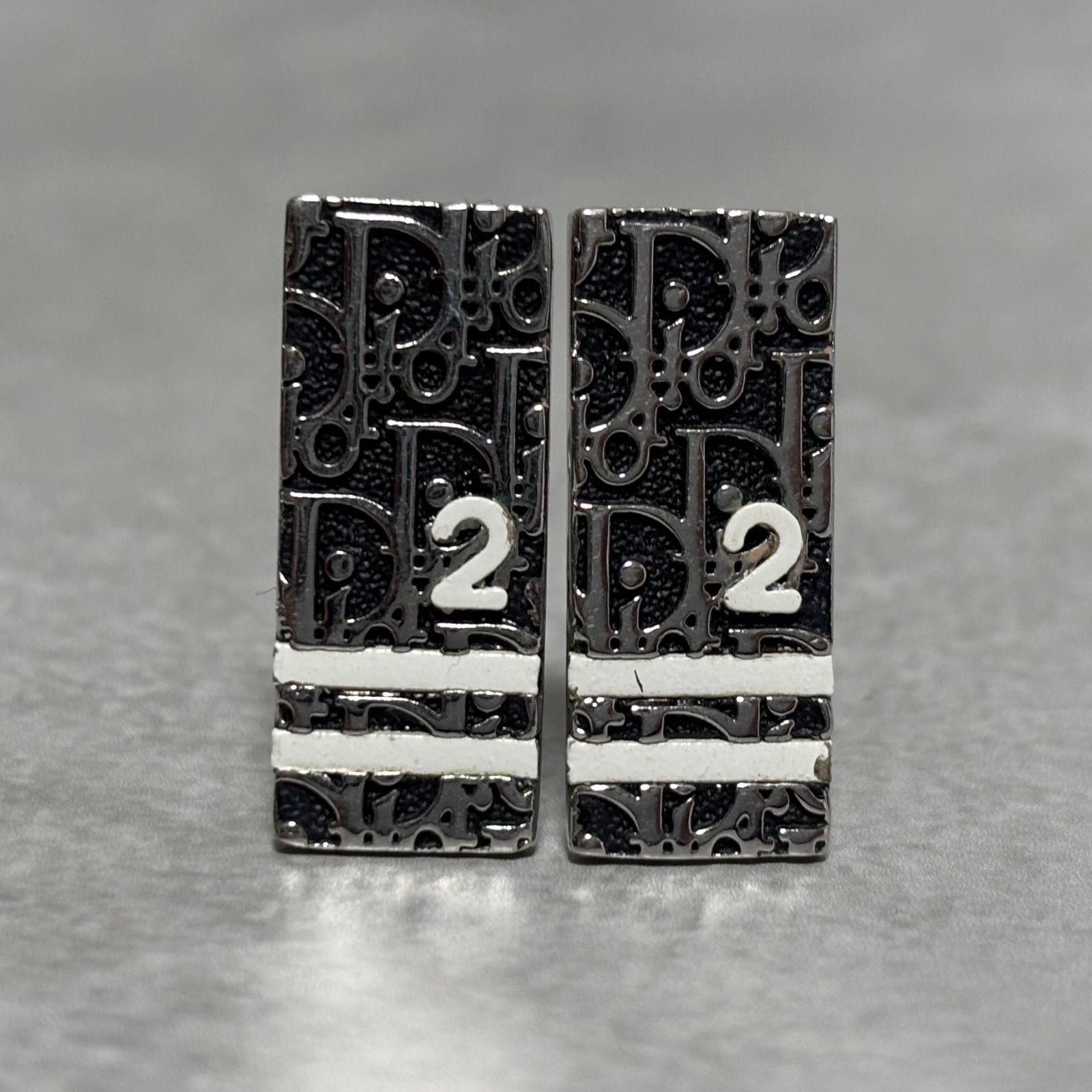 Christian Dior クリスチャンディオール トロッター イヤリング ロゴ 総柄 シルバー 黒 メタル ヴィンテージ レディース