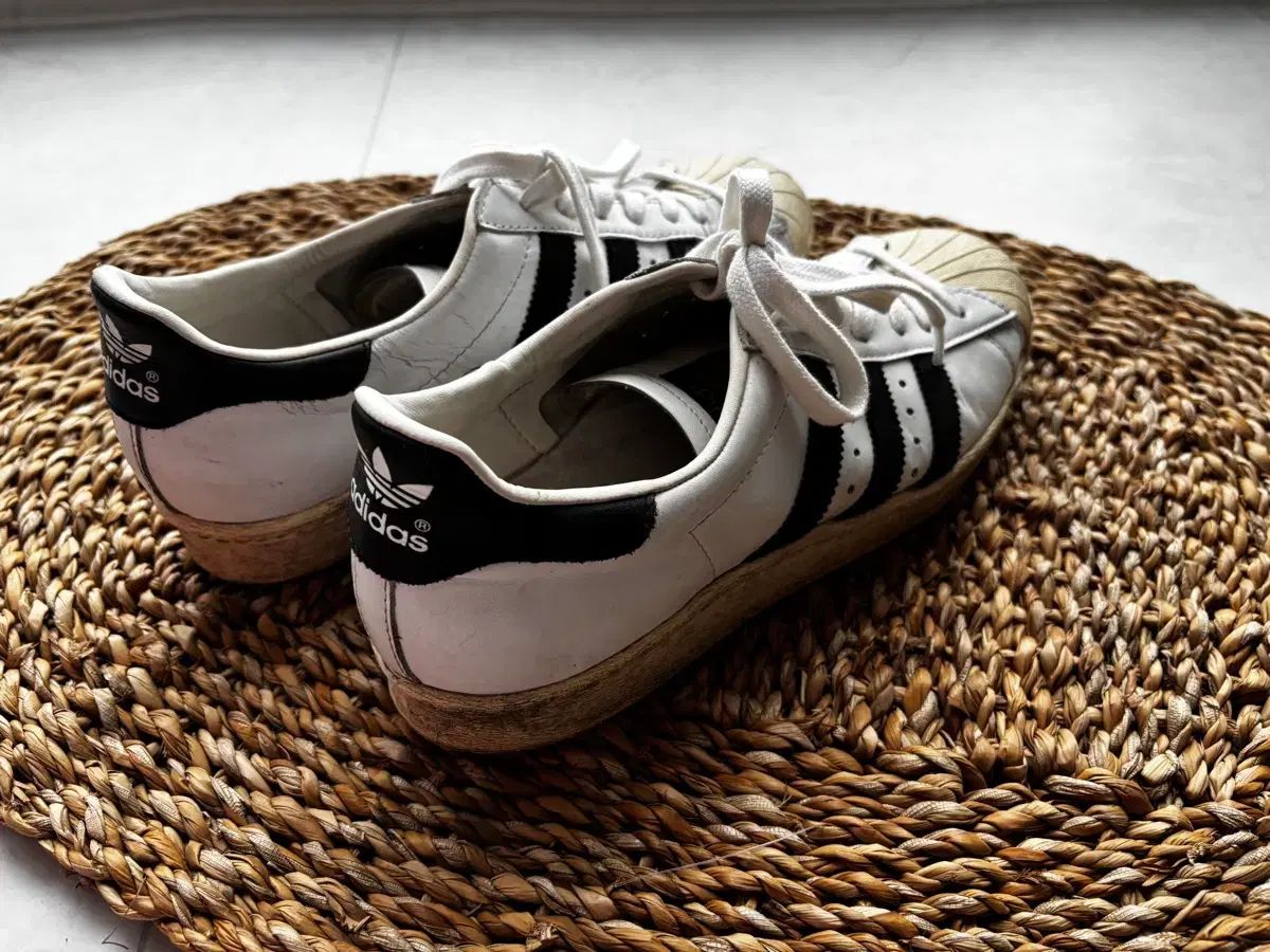  アディダス 80 s スニーカー 靴