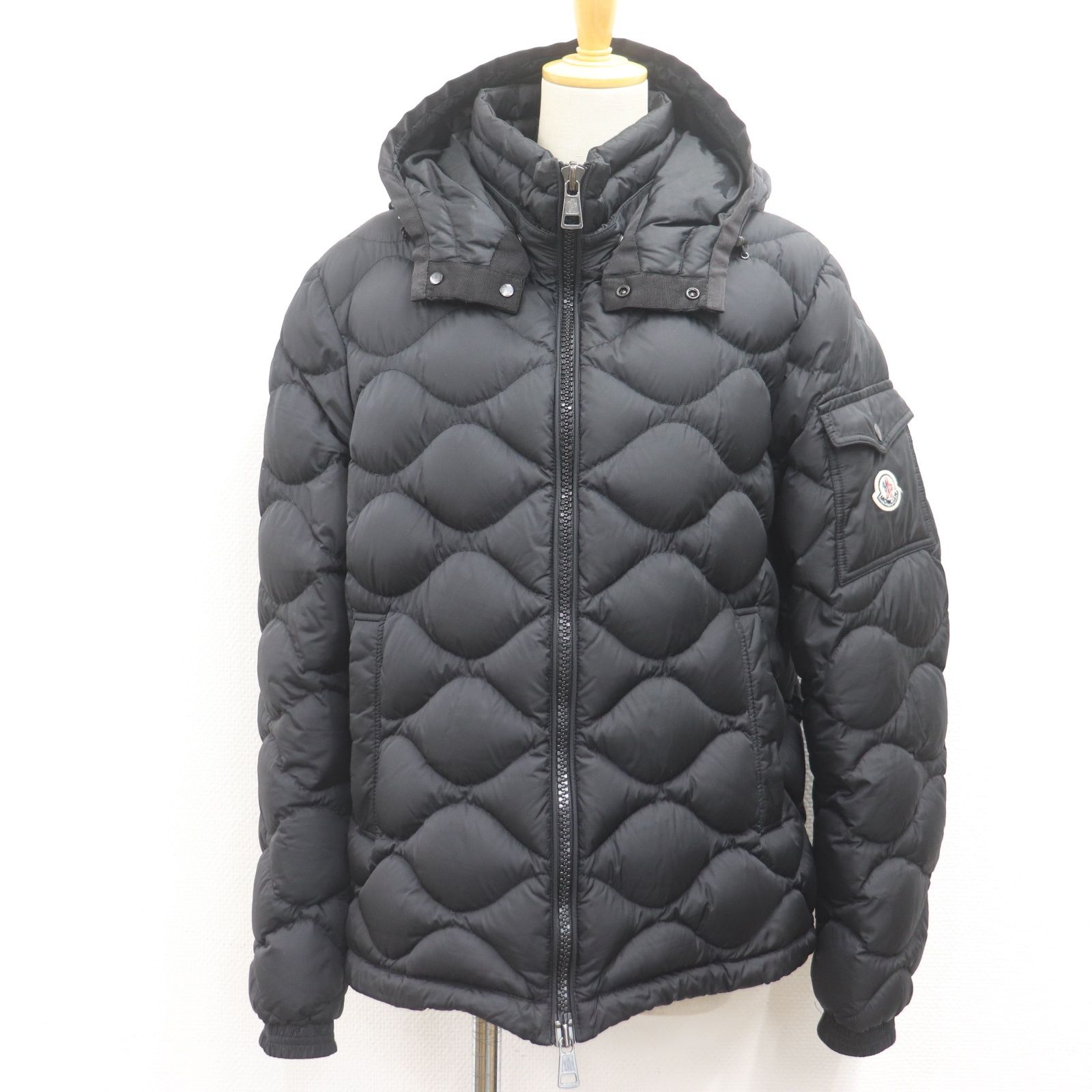 ITBZPFIR4JRM 国内正規品 MONCLER モンクレール MORANDIERES