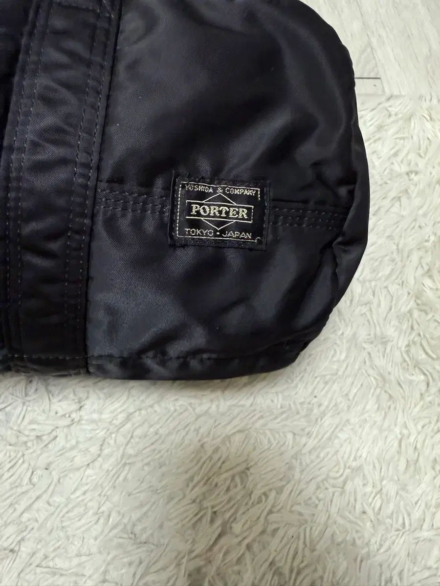 ダッフルバッグ