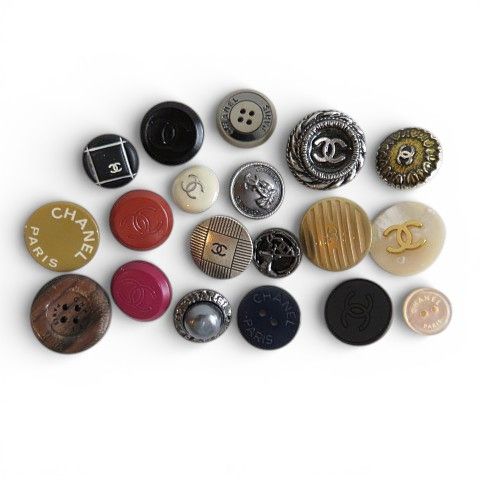 シャネル CHANEL 替えボタン 予備ボタン セット サイズ違い デザイン違い ココマーク